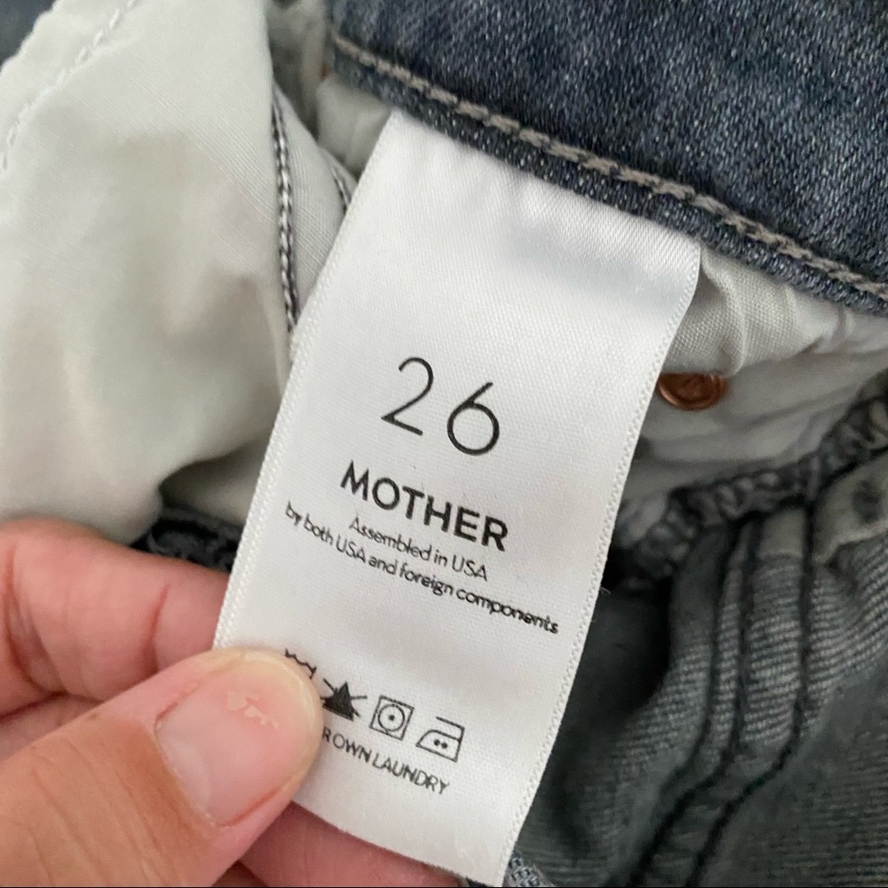 MOTHER Women’s Size 26 “High Waisted Rascal Ankle Snippet” Fray Gray Denim Jean - Picture 7 of 12